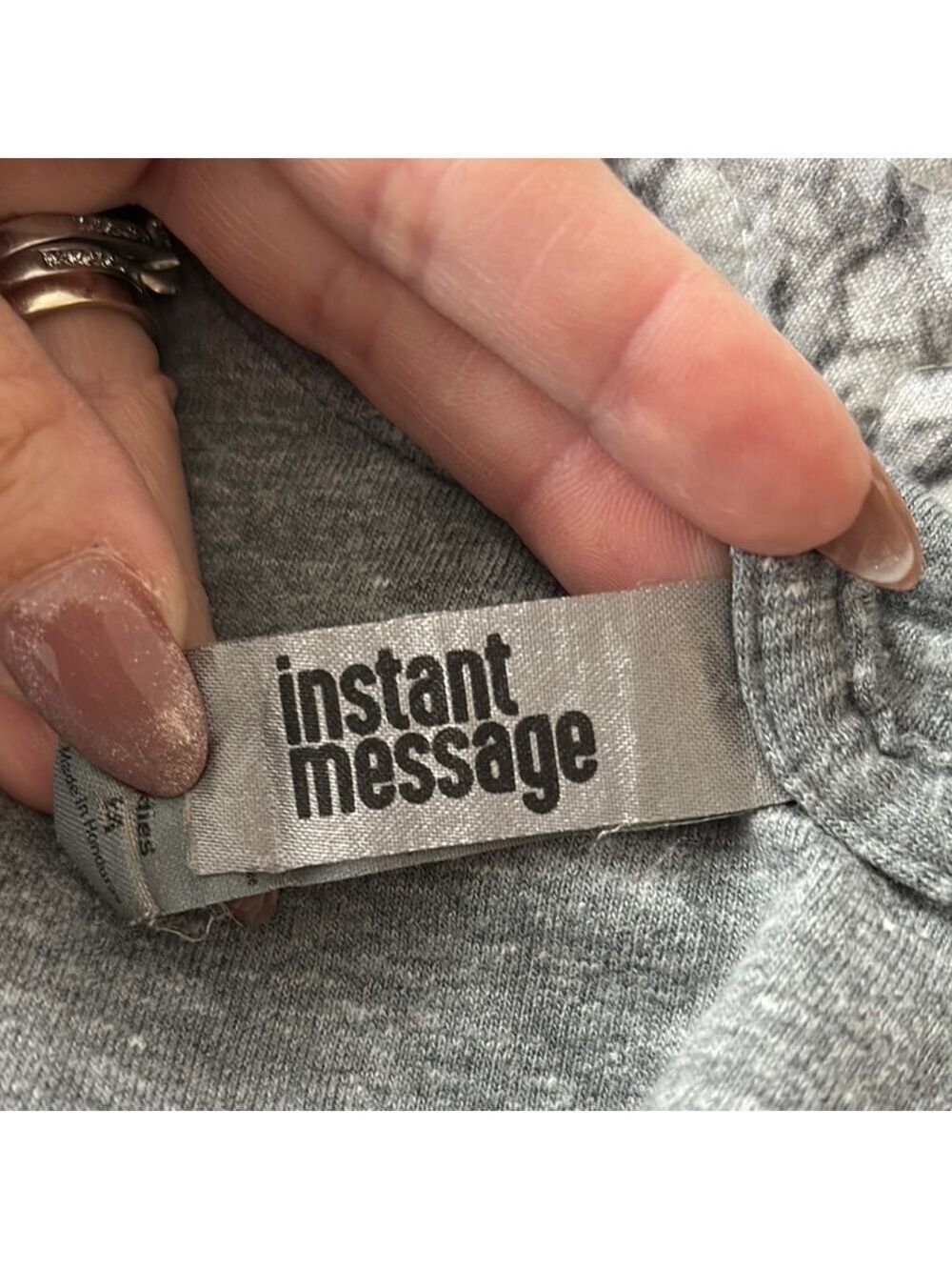Instant Message Gray Tee - Picture 2 of 4